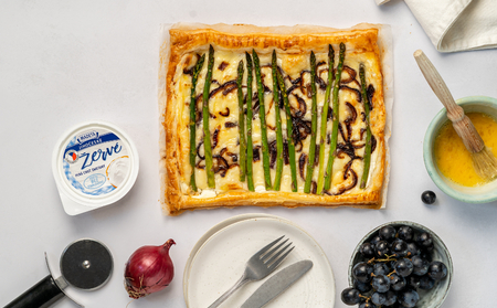 Chřestov&yacute; kol&aacute;č z listov&eacute;ho těsta