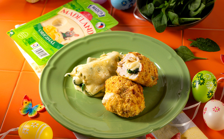 Krůt&iacute; cordon bleu s bramborovou ka&scaron;&iacute;