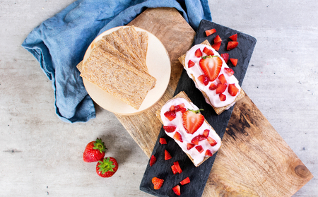 Plněné knäckebroty s Tvarohem s jogurtem