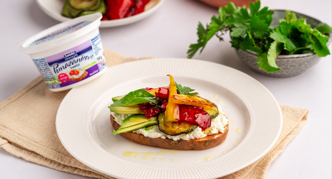 Batátové toasty s pečenou zeleninou