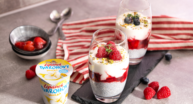 Chia puding s Tvarohov&yacute;m Lip&aacute;nkem a malinami