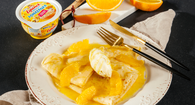 Crépes suzette se sladkou pomazánkou Lipánek