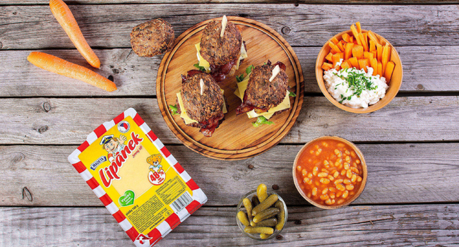 Hovězí mini burger se sýrem Lipánek