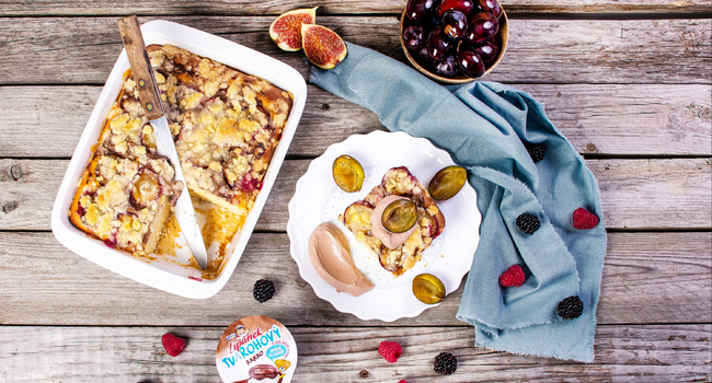 Kynut&yacute; kol&aacute;č s Tvarohov&yacute;m Lip&aacute;nkem a drobenkou