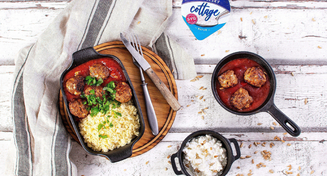 Masovo-sýrové kuličky s rajčatovou omáčkou