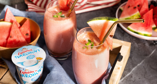 Melounové smoothie s tvarohovým Lipánkem