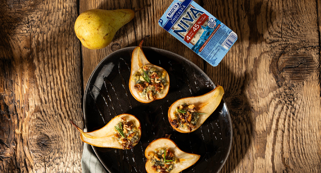 Pečené hrušky s medem, Jihočeskou nivou a vlašskými ořechy