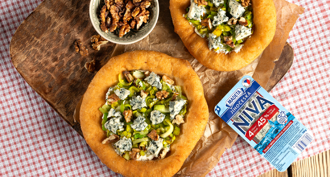 Pizza fritta s pórkem, Jihočeským žervé a Jihočeskou nivou 45%