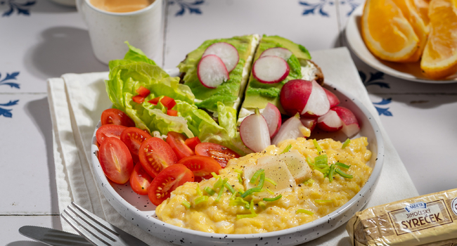 Syrečkov&aacute; sn&iacute;daně pln&aacute; b&iacute;lkovin