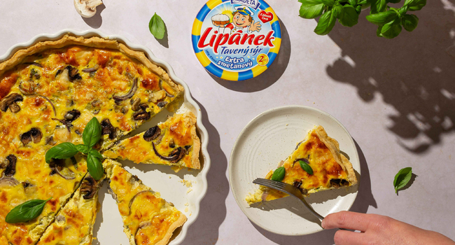 Sýrový quiche s taveným sýrem Lipánek, pórkem a žampiony