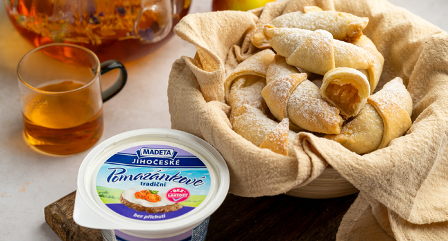 Vl&aacute;čn&eacute; jablečn&eacute; rohl&iacute;čky