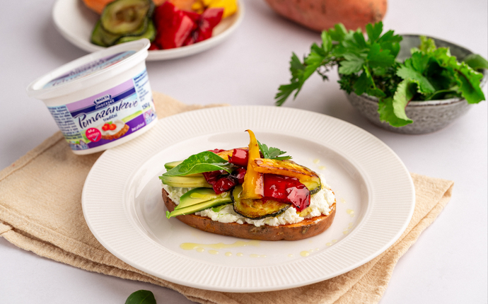 Batátové toasty s pečenou zeleninou