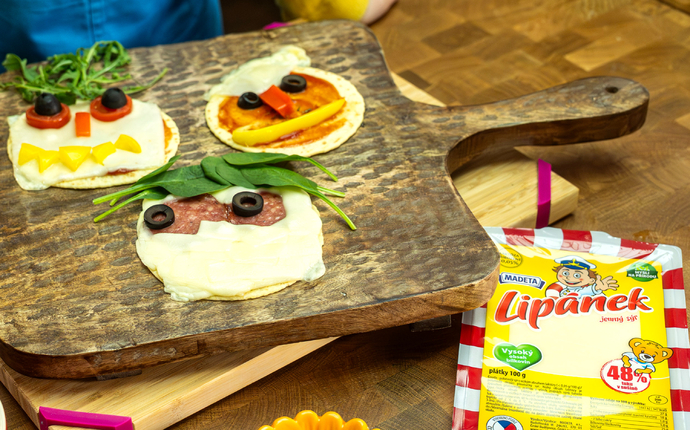 Dětská mini pizza se sýrem Lipánek 48 %