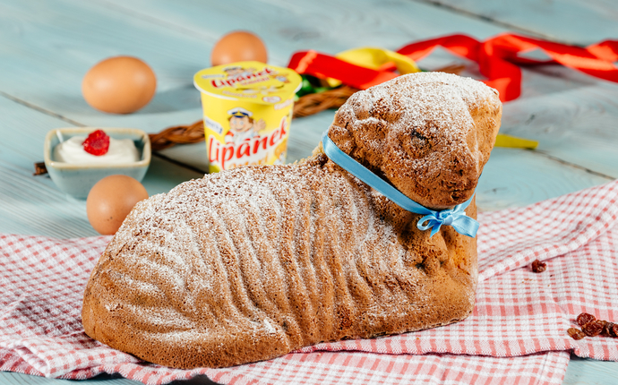 Hrníčkový velikonoční beránek s rozinkami a Tradičním Lipánkem