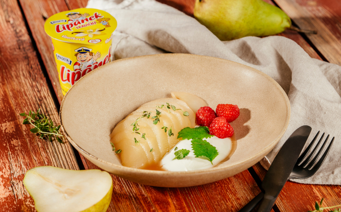 Pošírovaná hruška v nealko punči s Tradičním Lipánkem