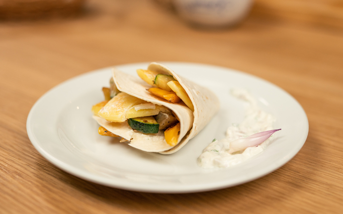 Tortilla se zeleninou a Sýrem na pánev