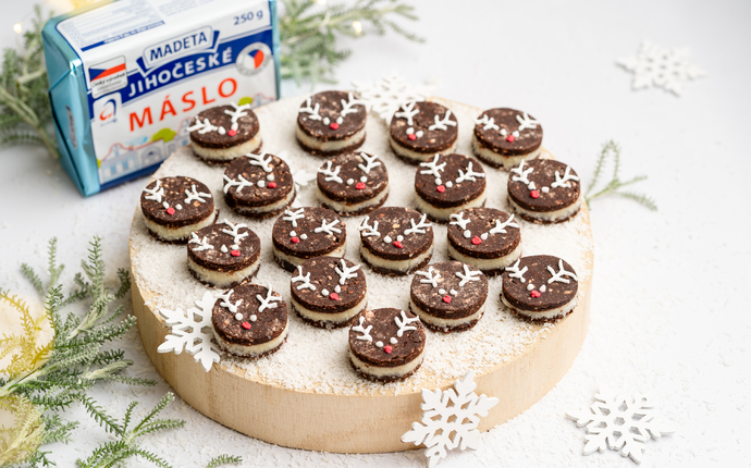 Vánoční sobíci à la kokosová roláda