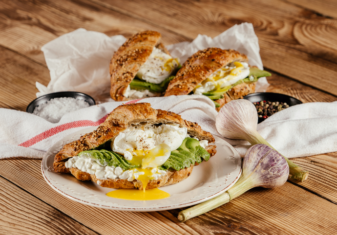 11316_croissant-690x483